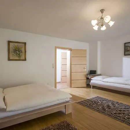 Apartment Karakas *